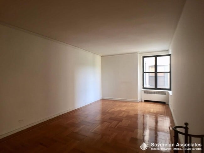 Photo - 600 W 218th St Unit 3J