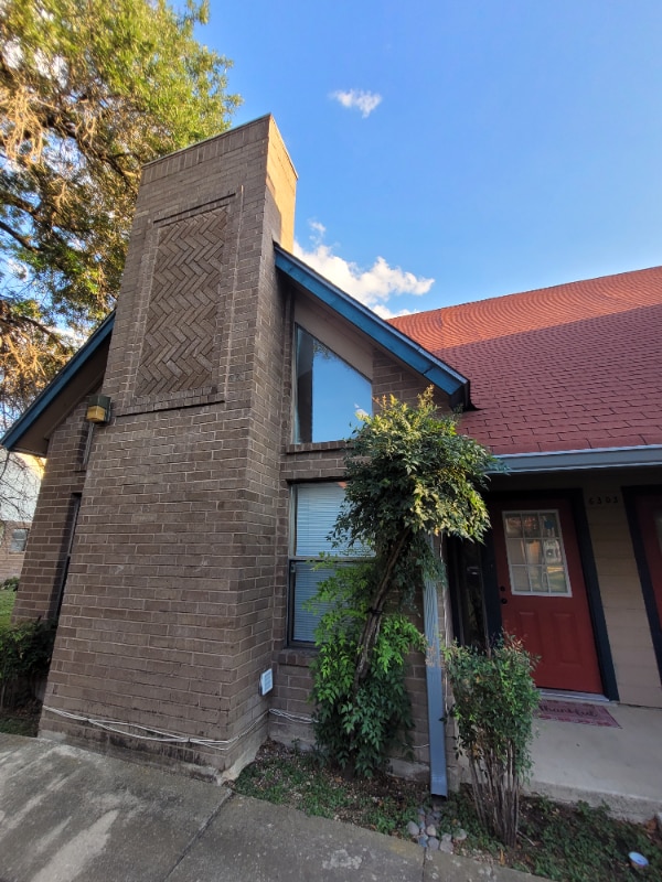 Building Photo - 6303 Windsor Castle Rental