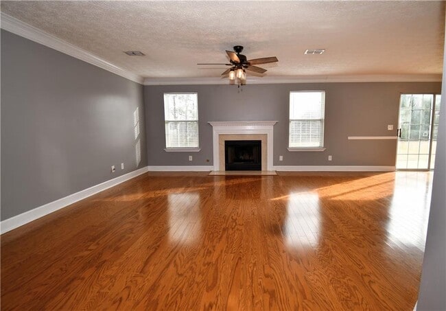 Photo - 273 Carrington Way