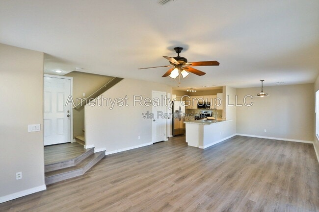 11706 W Sunnyside Dr