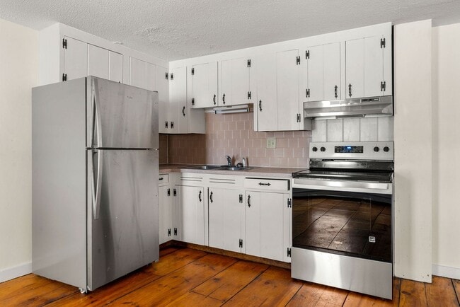 Photo - 97 Groton St Unidad 7