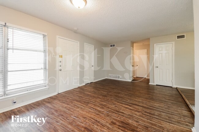 Photo - 3101 Marydale Rd