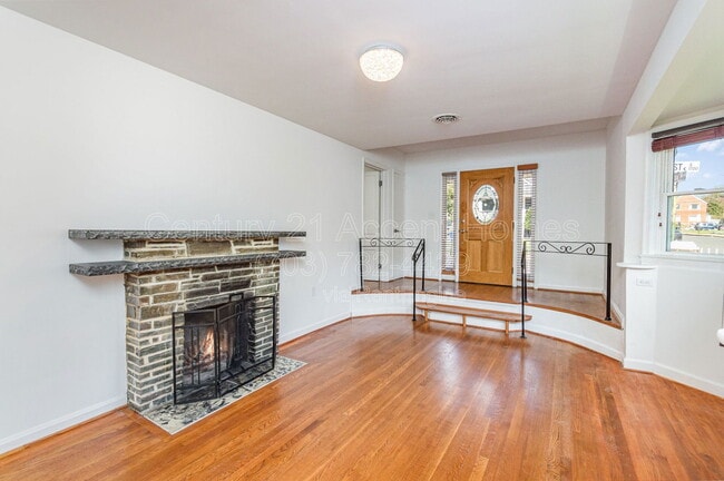 Photo - 1700 14th St S