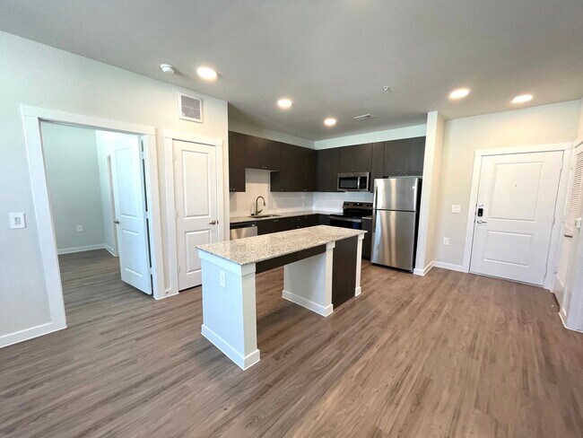 Building Photo - 5901 Co Rd 277 Unit 10107