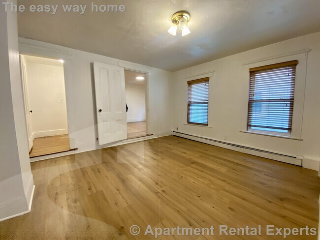 Photo - 66 Elm St Unit #2