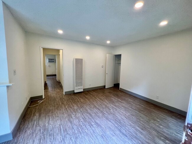 Photo - 12727 Matteson Ave Unidad 3