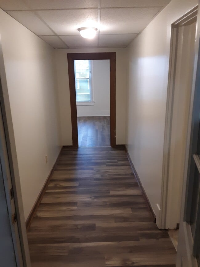 Photo - 130 N Columbus St Unit Front Upper Apt