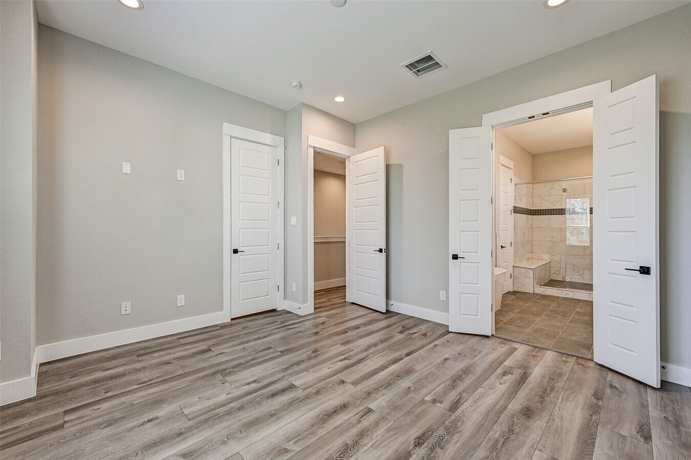 Photo - 1302 W 24th St