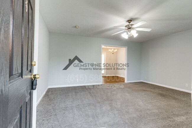 Photo - 1033 Cheryl Ln