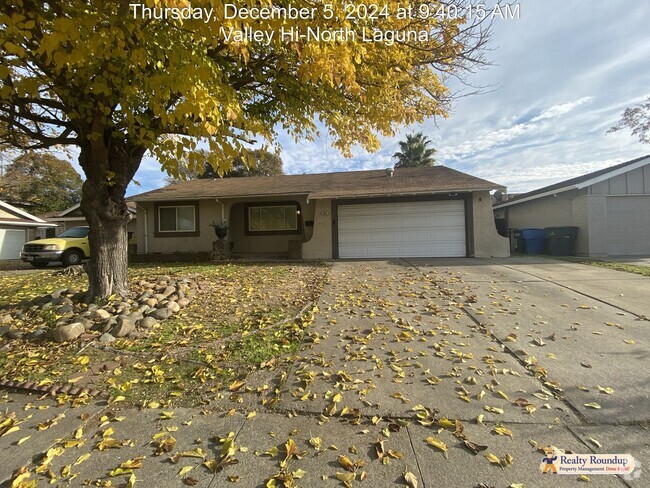 Building Photo - Single Story Home with Real Hardwood Floors