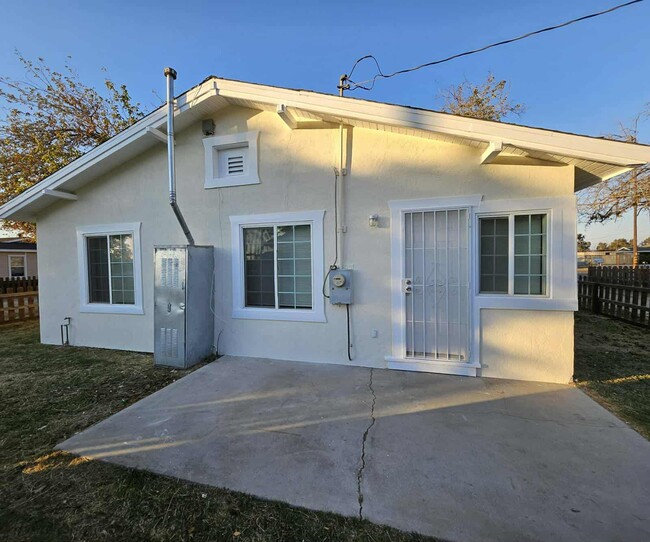 Photo - 6801 Fishback Ave