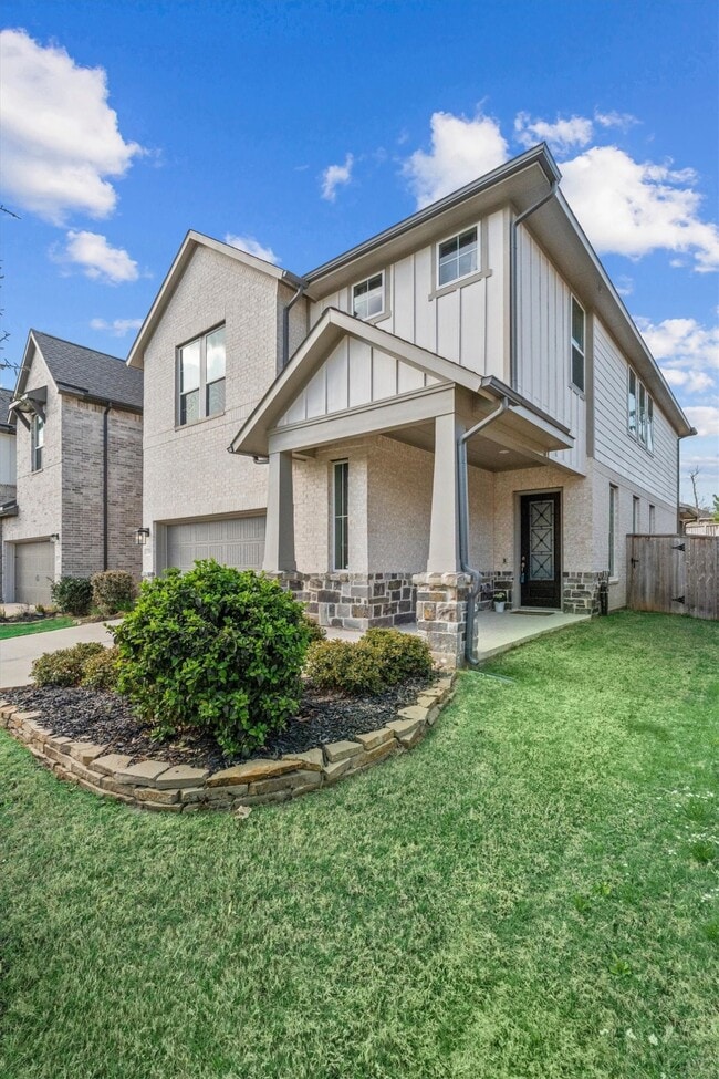Photo - 359 Mallorn Ln