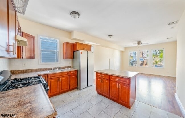 286 Williamson Ave Unidad 2
