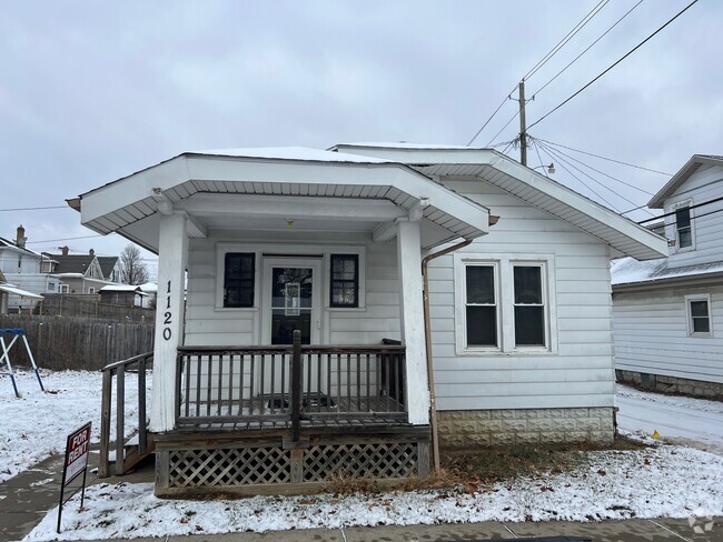 Building Photo - 1120 W 4th St Rental