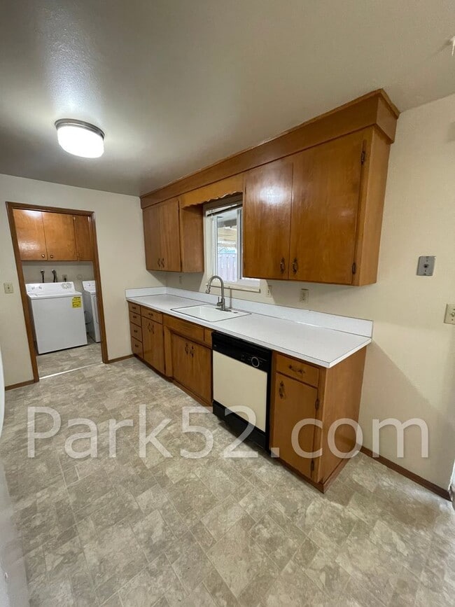 Photo - North Tacoma Duplex Unit 1404