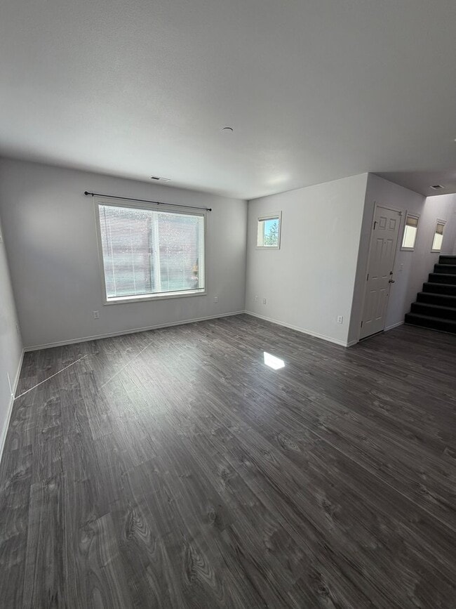 Photo - 3091 Walker Rd
