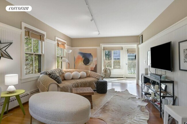 Photo - 55 McGuirk St