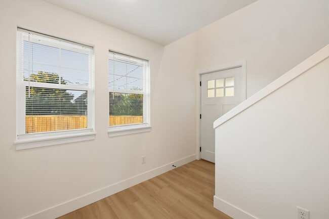 1501 B SW Brandon St