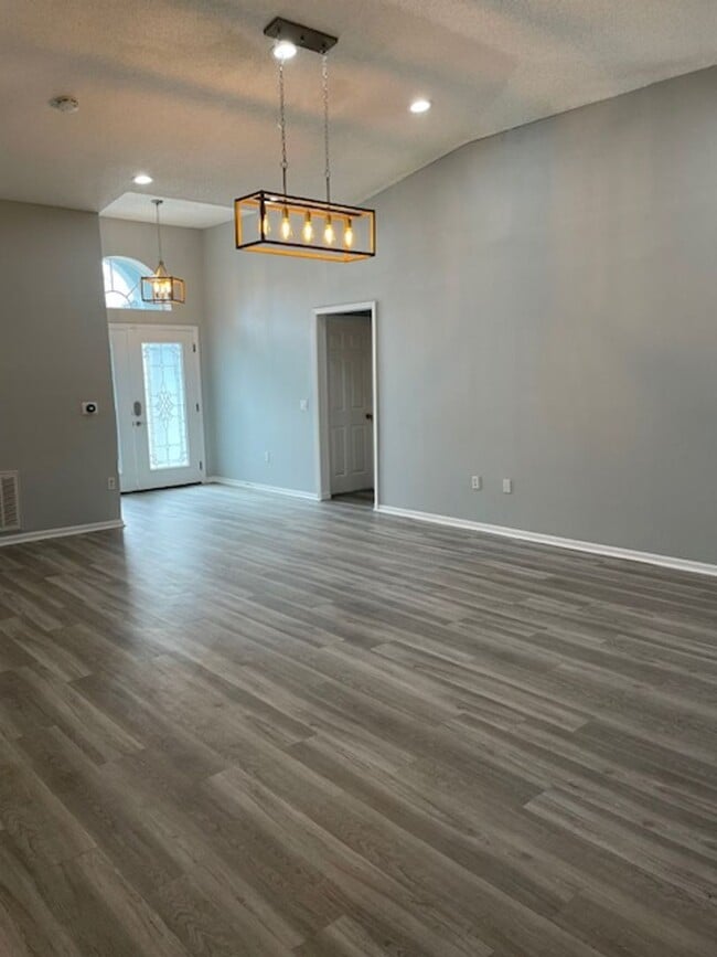 Photo - Kissimmee - Spacious 4/2, Pool Home