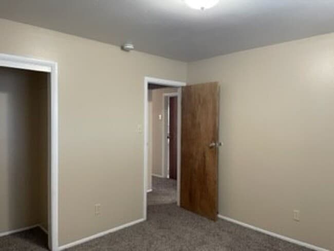 Photo - 811 W 31st St Unit Apt 1
