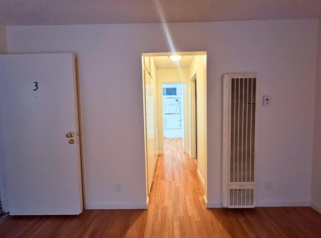 Photo - Charming 1-Bedroom Apartment Located in Va... Unit #3