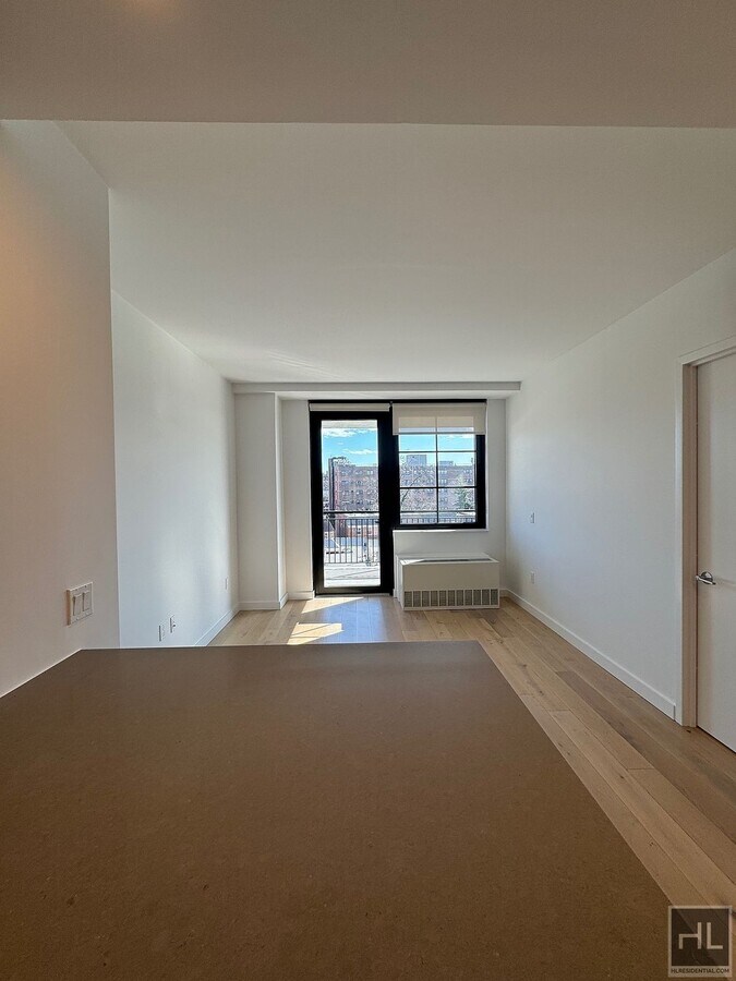 Photo - NORTHERN BOULEVARD Unit 7W