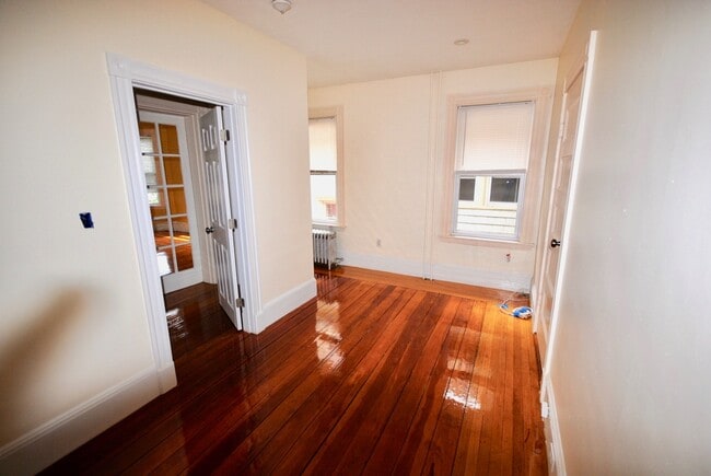 Photo - 18 Hinckley St Unit 2