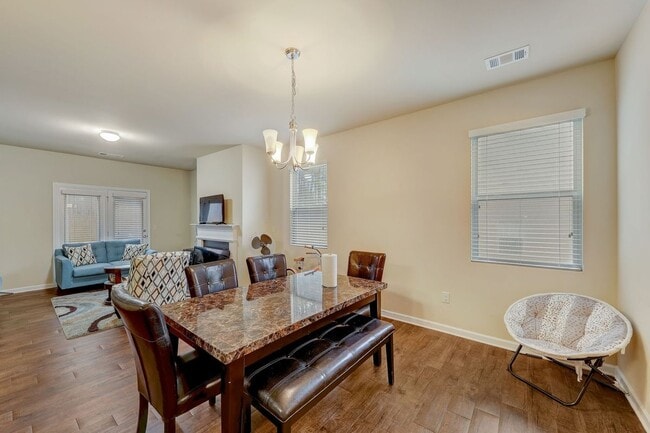 Photo - 602 Dodson Lake Ct