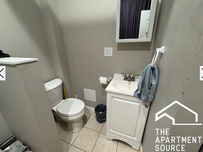 Photo - 1037 W Polk St Unit 3R