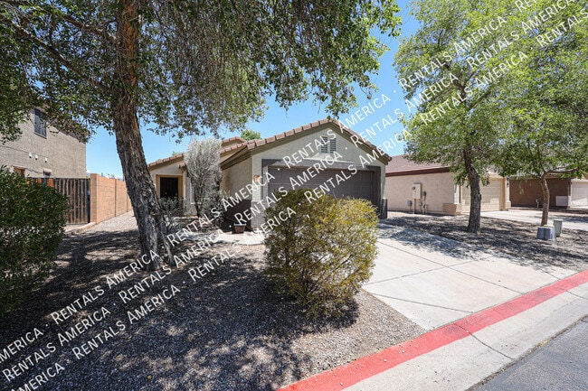 Building Photo - 427 S Sabrina Rental