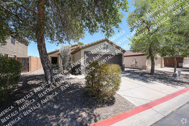 Building Photo - 427 S Sabrina Rental