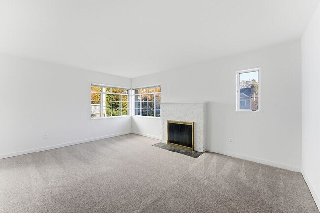 Building Photo - 5021 24th St S