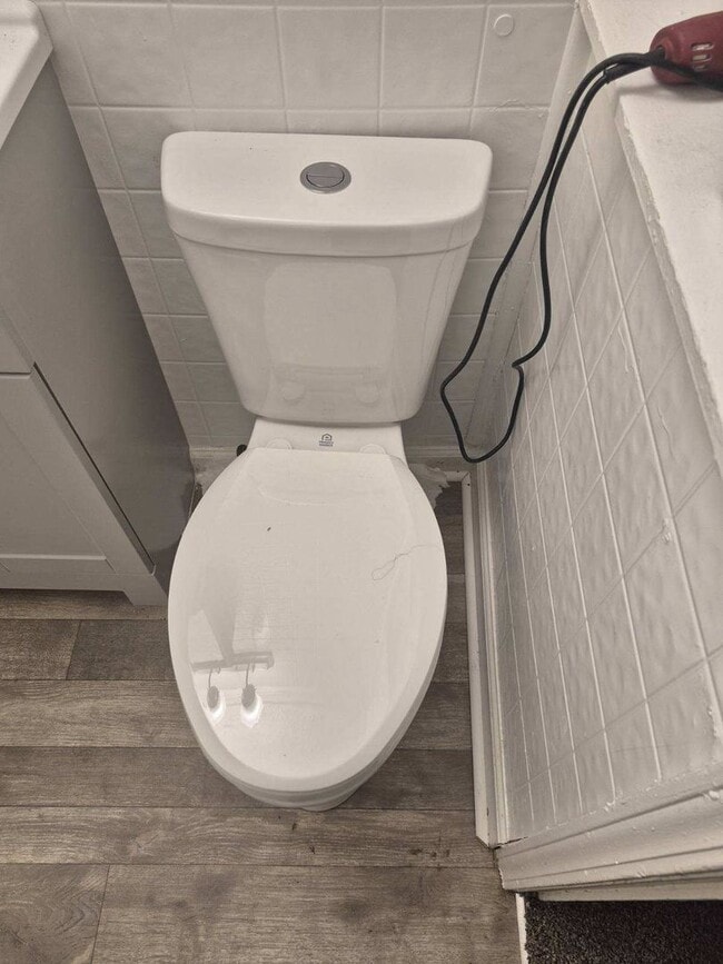 Photo - COZY CUTE & FRESHLY RENEWED 3 B.R. HOUSE!!