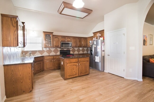 Photo - 714 Tundra Dr