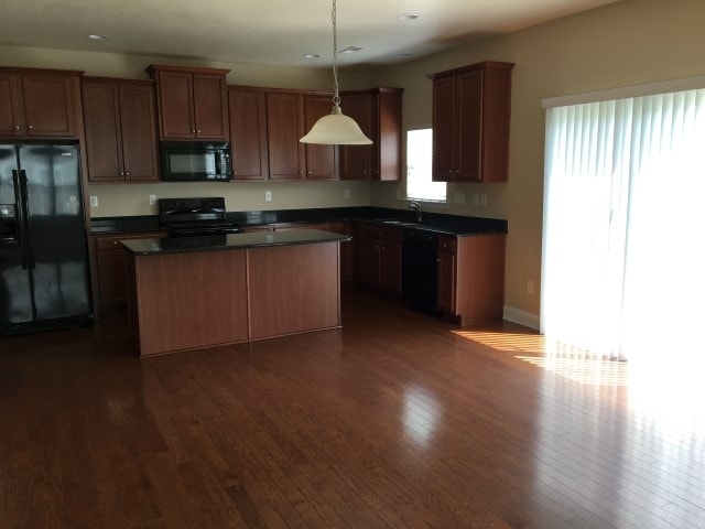 Photo - 1001 Haven Ln