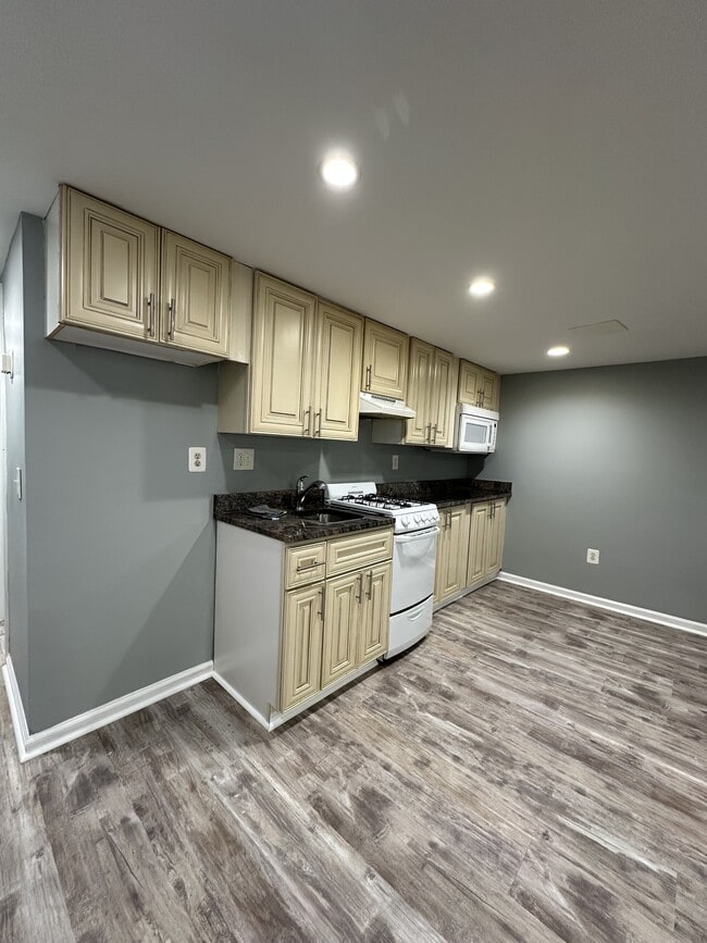 Photo - 2904 13th St NW