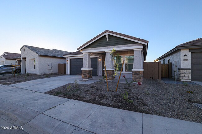 7931 W Frier Dr