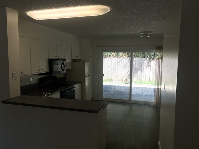 College Street Apartments