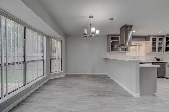 78 Brookflower Rd