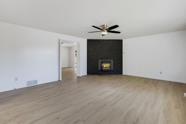 Photo - Renton Rambler with Huge Yard & RV/Boat Parking!
