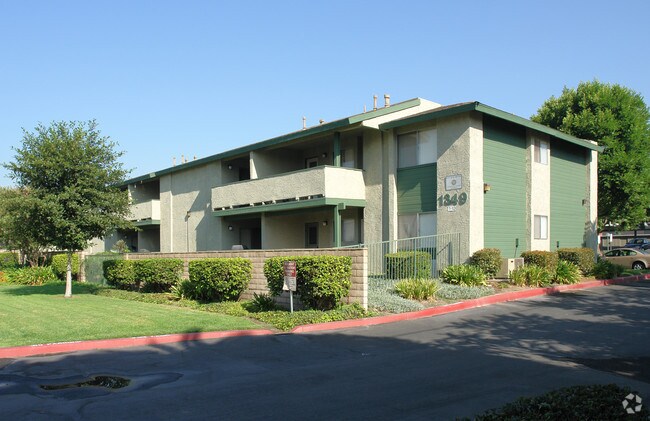 Photo - Ninth Street Terrace