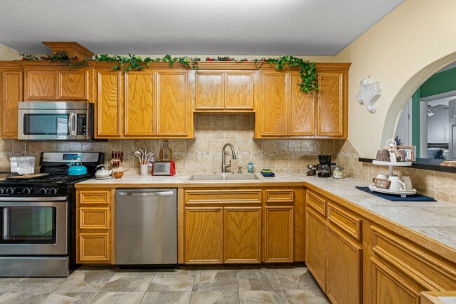 Photo - 3317 Olsen Dr