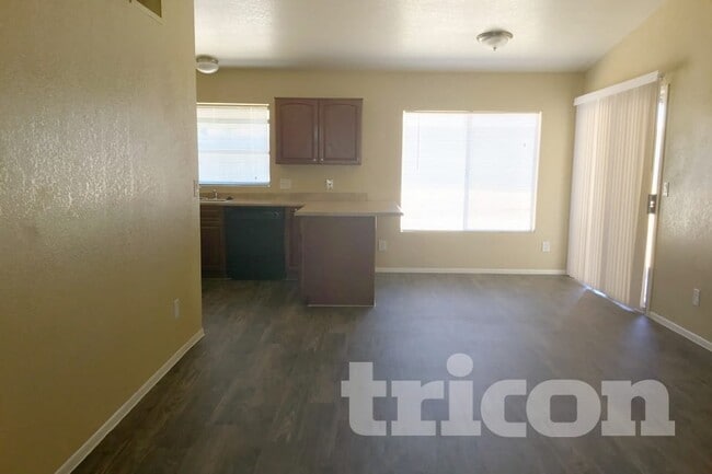 Photo - 10710 W Sells Dr