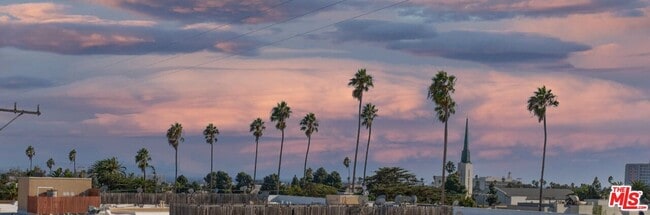 Photo - 900 Euclid St Unit 404