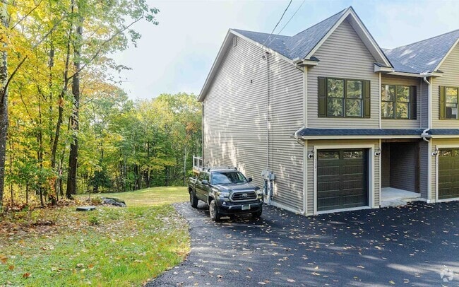 Building Photo - 359 Monadnock St Rental