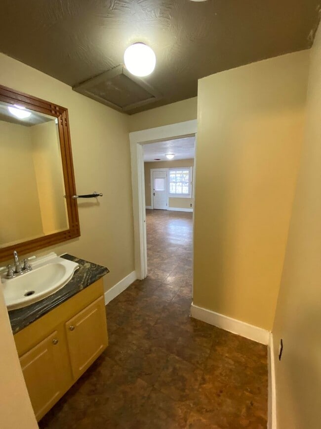 Photo - Grand-2902E Unit 2