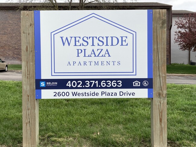 Photo - Westside Plaza Apartments