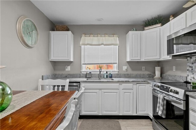 Building Photo - 231 Maple Ave Unit 203 Rental