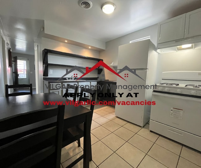 Building Photo - 3930 McCook Ave Unit 2 - Basement Rental