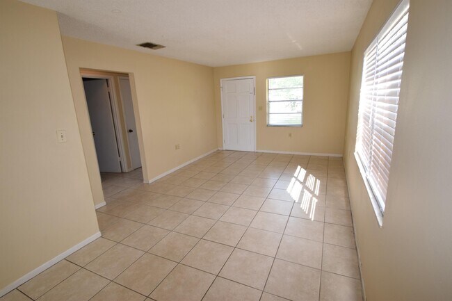 Photo - 6024 Norton Rd